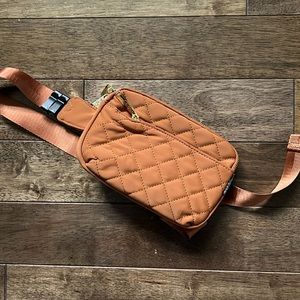 Amazon brand quilted belt bag